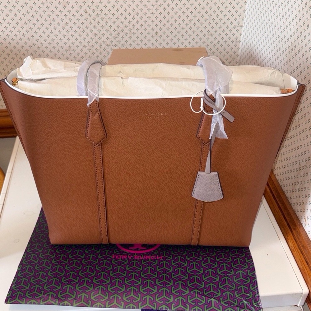 Tory Burch Elegant Brown Leather Tote Bag Brand New